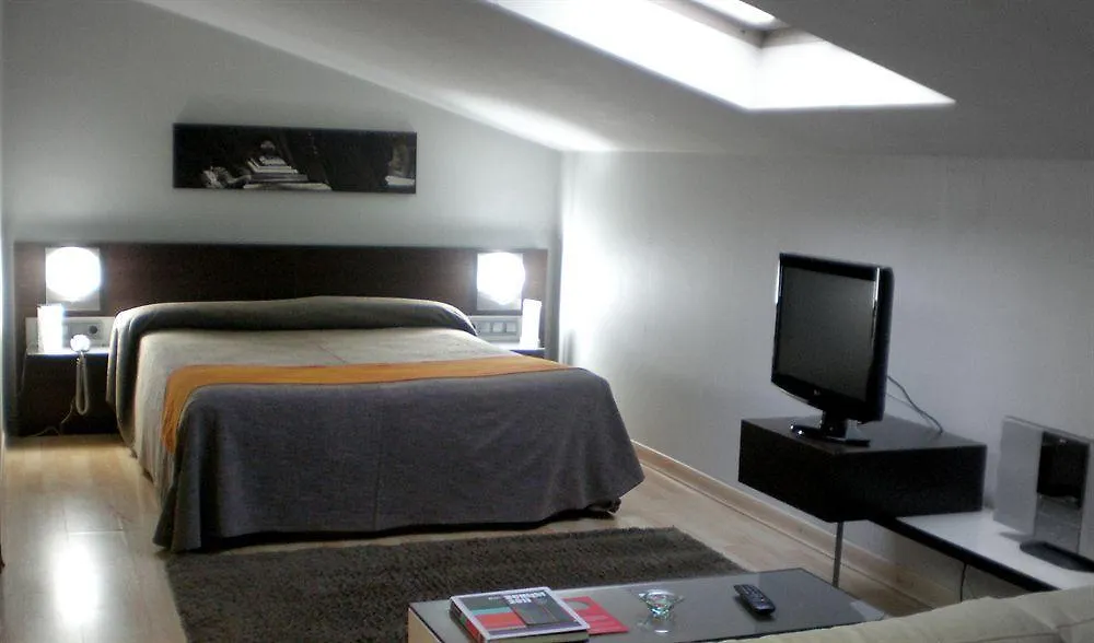 **** Hotel Atenea Rekord Suites Barcelona Spain