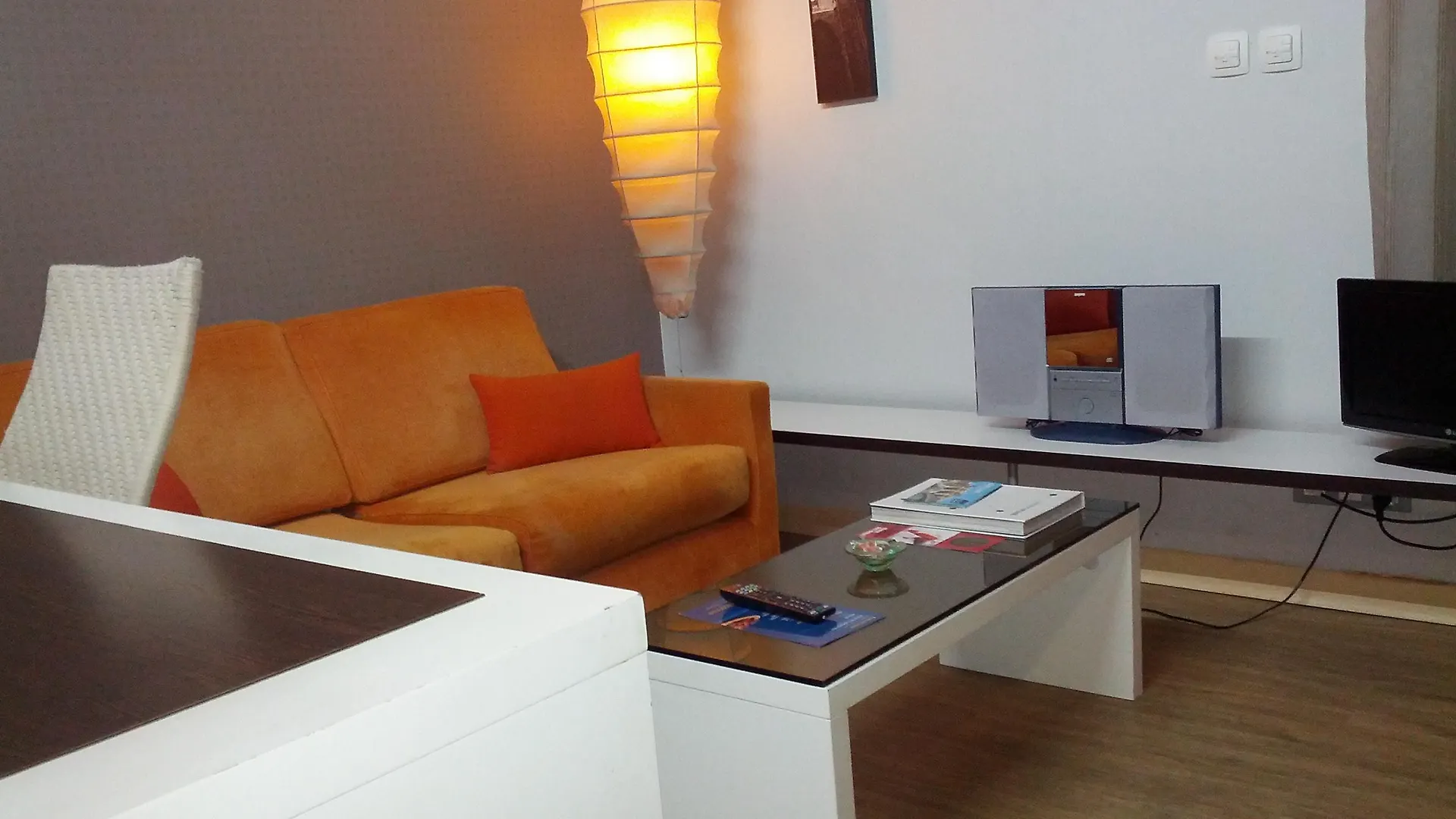 Ξενοδοχείο Atenea Rekord Suites Βαρκελώνη