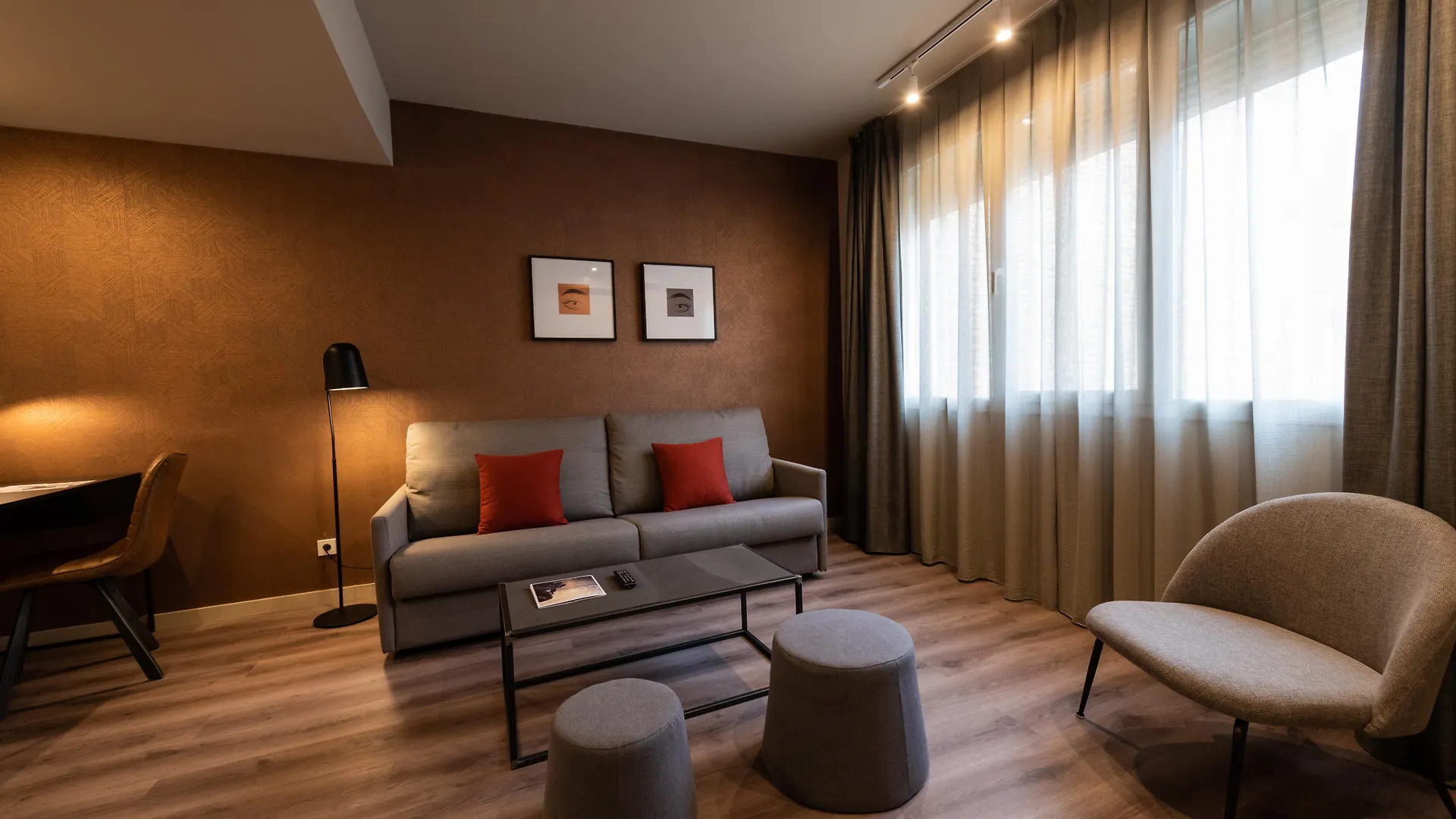 Atenea Rekord Suites Βαρκελώνη Ξενοδοχείο