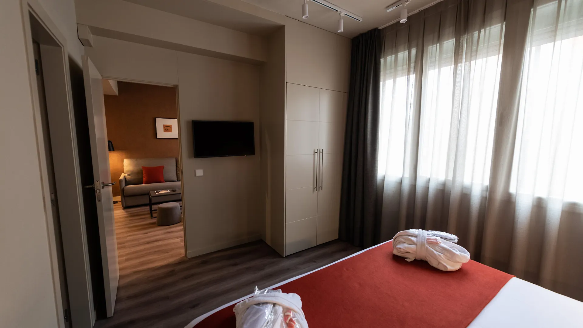 Atenea Rekord Suites Βαρκελώνη 4*,