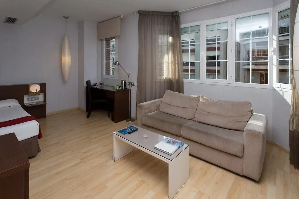 Ξενοδοχείο Atenea Rekord Suites Βαρκελώνη